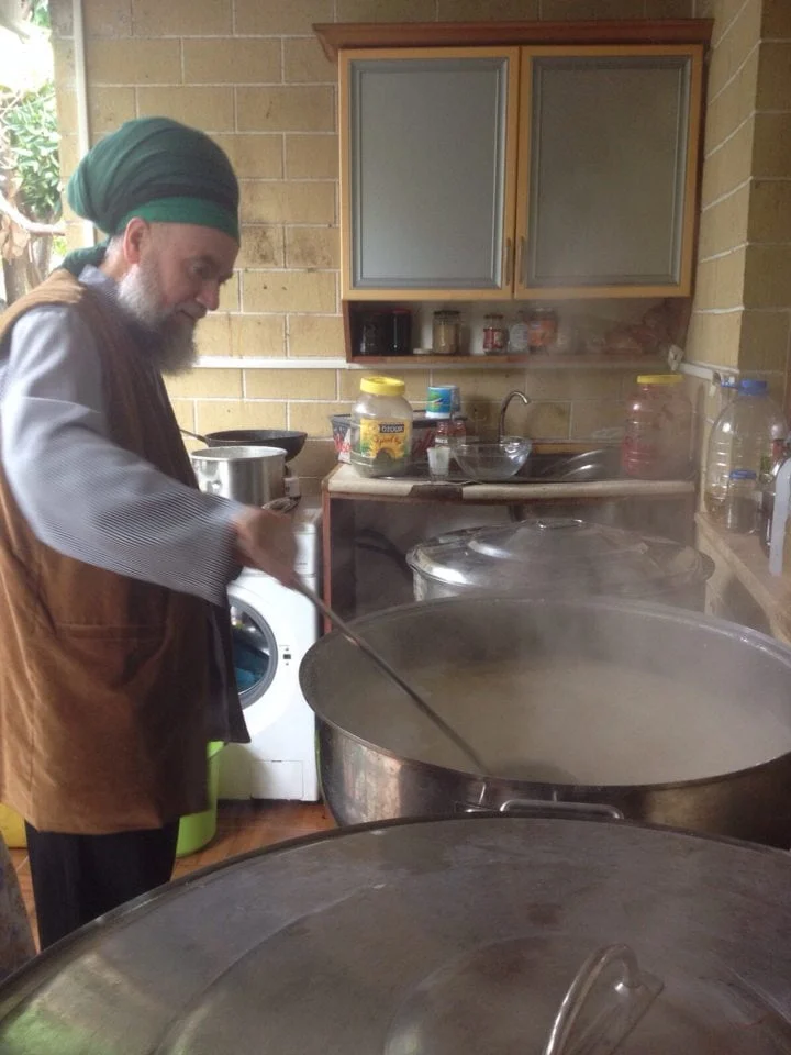 Scheich Muhammad beim Kochen